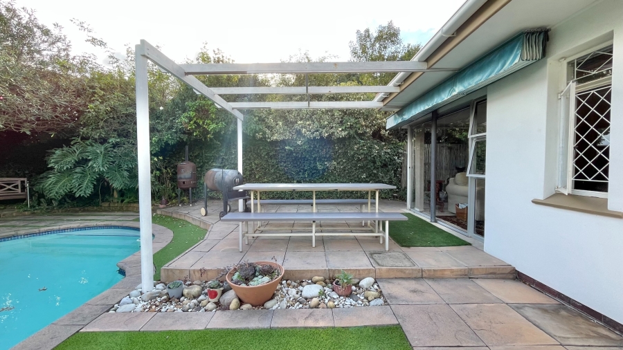 3 Bedroom Property for Sale in Somerset West Western Cape